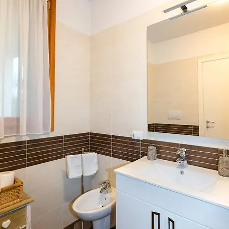 Essenza Apartment *